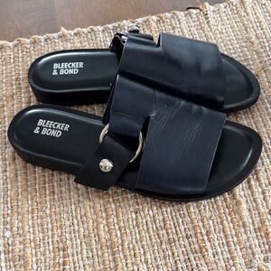 Bleecker & Bond Leather Sandals Slides Navy Silver 7